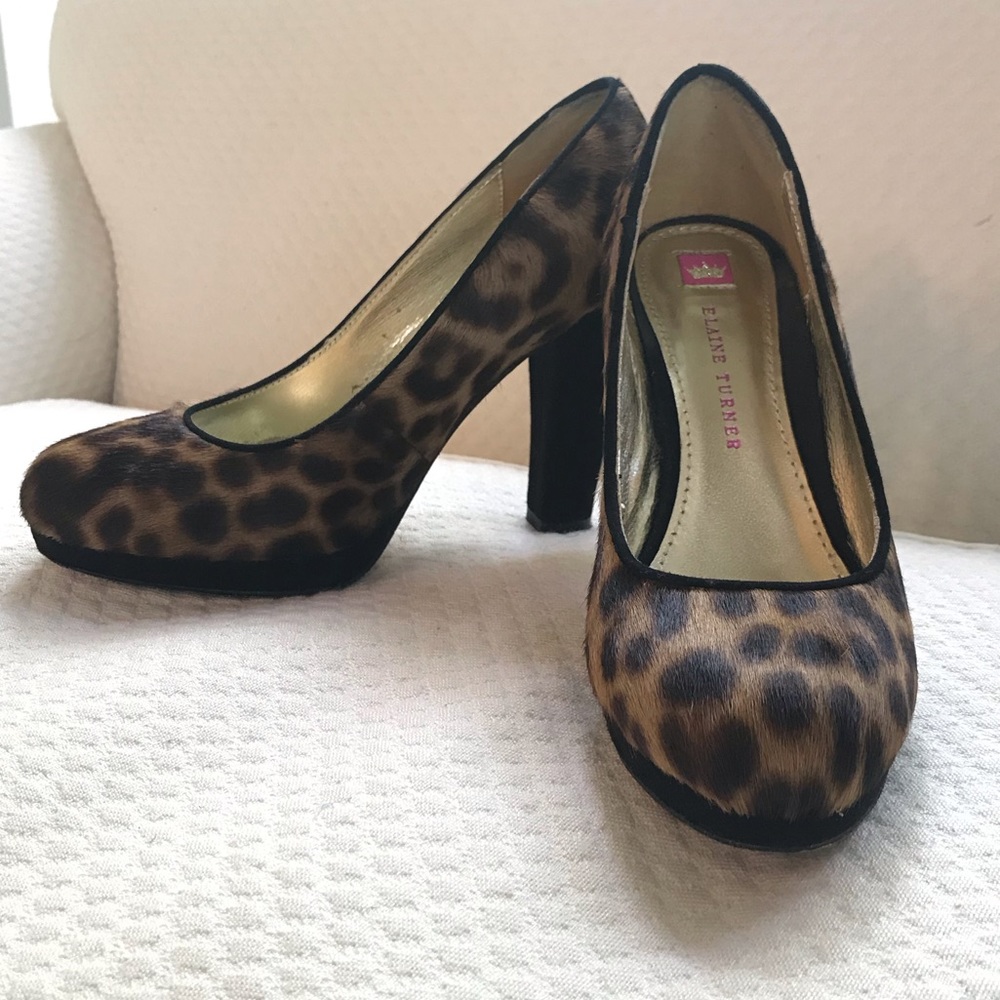 Elaine turner cheetah pumps Suede Heel
